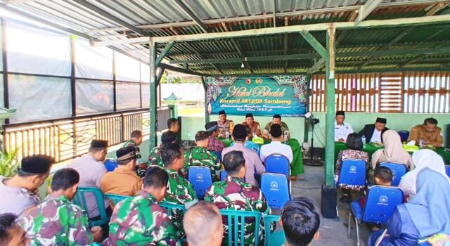 Halal Bihalal di Sambeng Lamongan Jadi Bukti Kekompakan TNI dan Muspika Tak Tergoyahkan IMG 20260410 WA0037