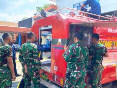 Siap Hadapi Darurat, Yonif 885 Belibis Putih Tingkatkan Skill Pemadaman Api IMG 20260413 WA0003