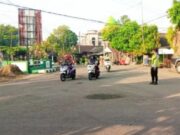 Cegah Kecelakaan Sejak Dini, Polisi Kanor Bojonegoro Fokus Jam Sibuk IMG 20260413 WA0048