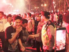 Polisi dan Suporter Bersinergi, Anniversary Persela Lamongan ke-59 Berlangsung Tertib IMG 20260418 WA0007