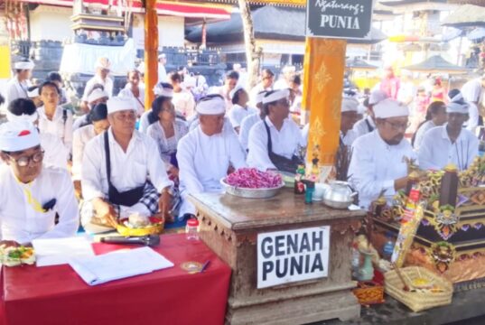 Khidmat dan Hangat, Penganyar AKDBA Buleleng Jadi Penutup Betara Turun Kabeh IMG 20260419 WA0040