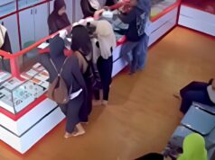 Rugi Jutaan Rupiah, Wanita di Medan Emosi hingga Ancam Pegawai Toko HP Pakai Parang IMG 20260419 WA0049