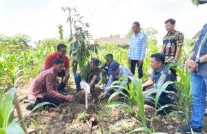 120 Warga Terima Bibit, Gondang Bojonegoro Kembangkan Agrowisata Durian IMG 20260423 WA0026