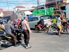 Macet Mengular dari Bojonegoro ke Surabaya, Ini Langkah Cepat Polsek Babat Lamongan IMG 20260425 WA0005