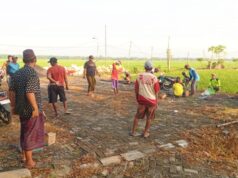 Warga Bayemgede Kepohbaru Bojonegoro Kompak Urunan Makam Dusun IMG 20260513 WA0030