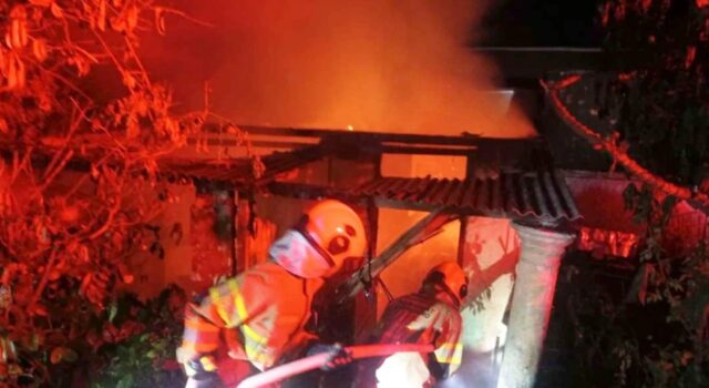 Rumah Warga Kanor Bojonegoro Ludes Terbakar, Ini Pemicunya IMG 20260517 WA0031