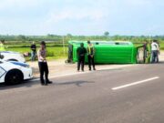 Elf Rombongan Bojonegoro Oleng usai Senggol Truk Tangki di Deket Lamongan IMG 20260520 WA0008
