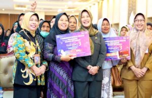 HUT BPR Bojonegoro Jadi Berkah bagi Pedagang Kecil, Modal Usaha Dibagikan IMG 20260522 WA0022