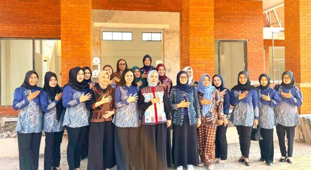 Peduli Prajurit dan Warga, Ibu Pangdam V Brawijaya Hadir Langsung di Yonif 885 Bojonegoro IMG 20260611 WA0019