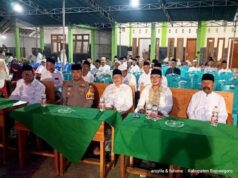 Ratusan Jamaah Padati Maulid Akbar Ponpes Mamba’ul Falah Bojonegoro, Santunan Anak Yatim Jadi Perhatian IMG 20260627 WA0002
