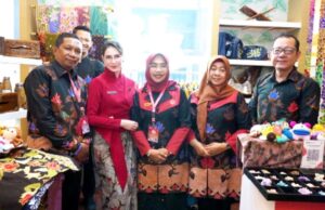 Cantika Wahono Promosikan UMKM Bojonegoro di Makassar, Tas Wastra Jadi Rebutan IMG 20260714 WA0032