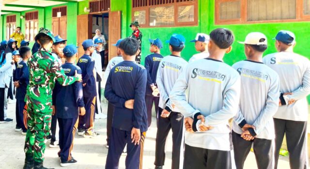 Disiplin Sejak Dini, Satgas TMMD 129 Bojonegoro Gembleng Siswa SMP Satu Atap Kesongo IMG 20260718 WA0039