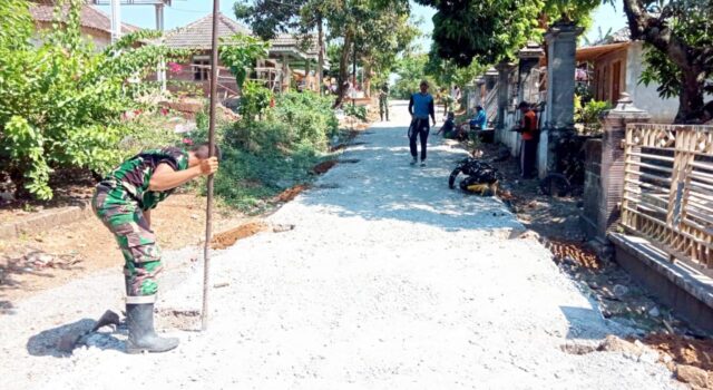 Harapan Warga Terjawab, Jalan Beton TMMD 129 Bojonegoro di Kedungpandan Terus Dikebut IMG 20260720 WA0025