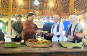 Bojonegoro Serius Lestarikan Sastra Jawa, Ini Strateginya IMG 20260723 WA0049