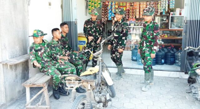 Kisah Hangat Satgas TMMD Bojonegoro dan Bu Yanti, Warung Kecil Jadi Simbol Kebersamaan IMG 20260725 WA0022
