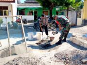 Tak Hanya Jaga Keamanan, Babinsa Tlemang Lamongan Bantu Percantik Lingkungan Sekolah IMG 20260728 WA0050