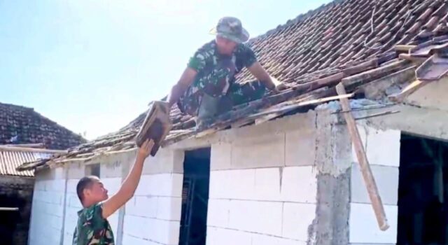TMMD 129 Bojonegoro Wujudkan Impian Mbah Samijan Punya Rumah Lebih Layak IMG 20260729 WA0031