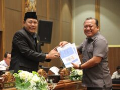 DPRD Bojonegoro Sepakati Dua Raperda, Fraksi PAN BNR Minta Implementasi Nyata IMG 20260729 WA0075