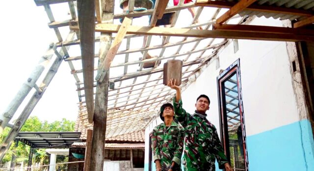 TMMD 129 Bojonegoro Sulap Rumah Pak Ladi Jadi Layak Huni, Senyumnya Kini Merekah IMG 20260802 WA0022