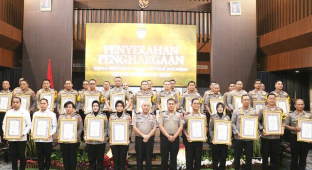 Pelayanan Polres Bojonegoro Digaanjar Predikat Prima, Ini Pesan Kapolres IMG 20260814 WA0028