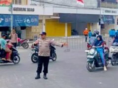Pawai Payung Hias Bikin Jalan Kedungadem Bojonegoro Padat, Polisi Siapkan Jalur Alternatif IMG 20260815 WA0020