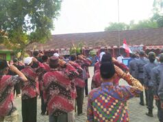 Tinggalkan Sawah Sejenak, RT RW Bayemgede Kepohbaru Bojonegoro Kompak Upacara IMG 20260817 WA0001