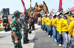 8.000 Peserta Beraksi, Begini Pengamanan Karnaval Sungelebak Lamongan IMG 20260819 WA0017