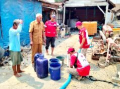 Warga Bubulan Bojonegoro Dapat Bantuan Air, 10.000 Liter Langsung Didistribusikan IMG 20260819 WA0037
