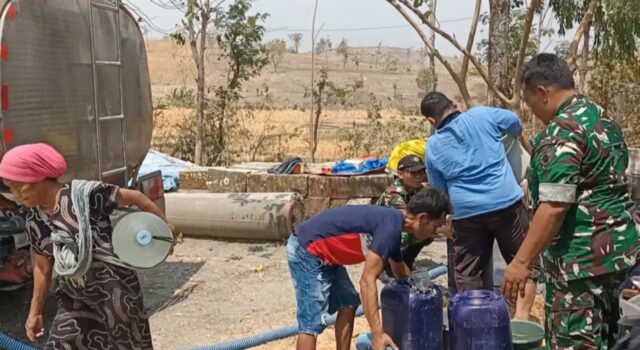 Warga Mulai Krisis Air, Kodim Bojonegoro Langsung Turun Tangan IMG 20260821 WA0168