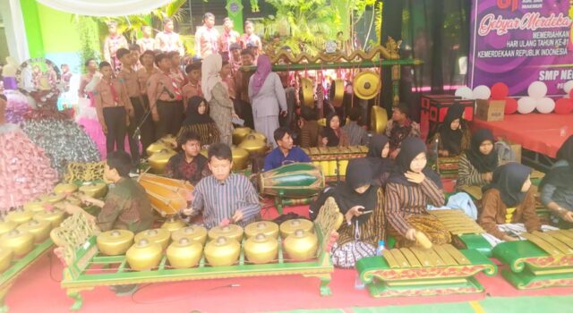 Bikin Merinding, Gamelan Siswa SMPN 1 Padangan Bojonegoro Sambut Menteri Pratikno IMG 20260822 WA0026
