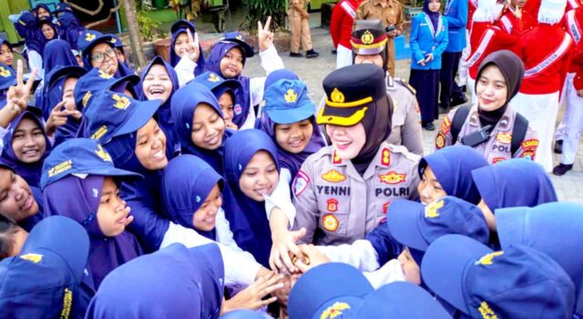 Kapolres Perempuan Pertama Bojonegoro Bertemu Pelajar, Ini Pesannya IMG 20260825 WA0002