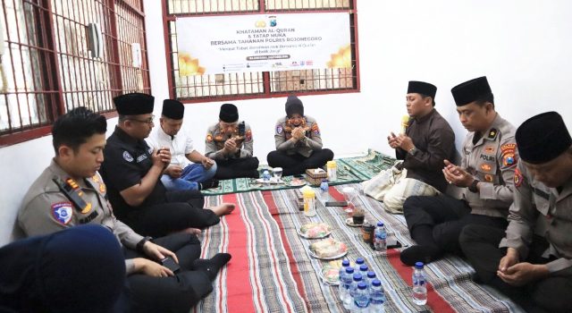 Kapolres Bojonegoro Ajak Tahanan Introspeksi Diri Lewat Khataman Al-Qur’an