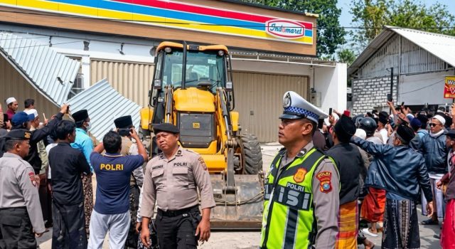 Minimarket di Pamekasan Belum Rampung Malah Dibongkar, Ini yang Terjadi