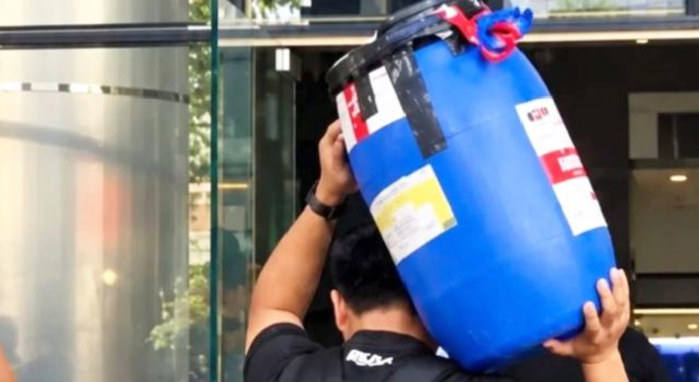 Terungkap, Tong Biru OTT Bupati Klaten Berisi Rp934 Juta, Ini Fakta Sitaannya