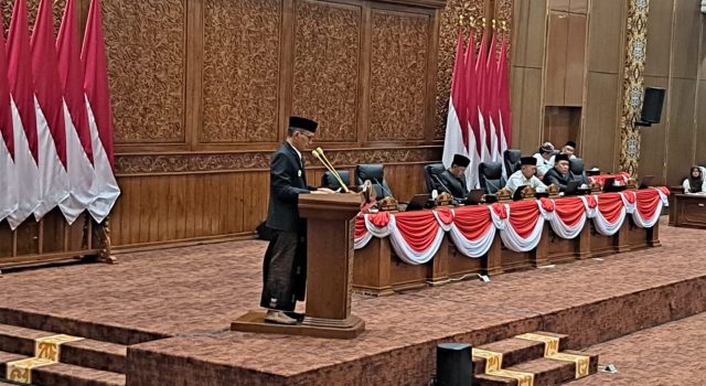 Bupati Wahono Sampaikan RAPBD 2027 di Rapat Paripurna DPRD Bojonegoro