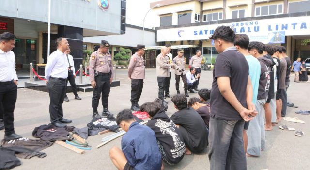 26 Pemuda Lamongan Diamankan, Polisi Temukan Kayu hingga Ruyung