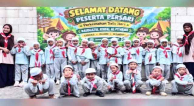 74 Santri RA Al Fithrah Surabaya Ikuti PERSARI, Belajar Mandiri Tanpa Didampingi Orang Tua